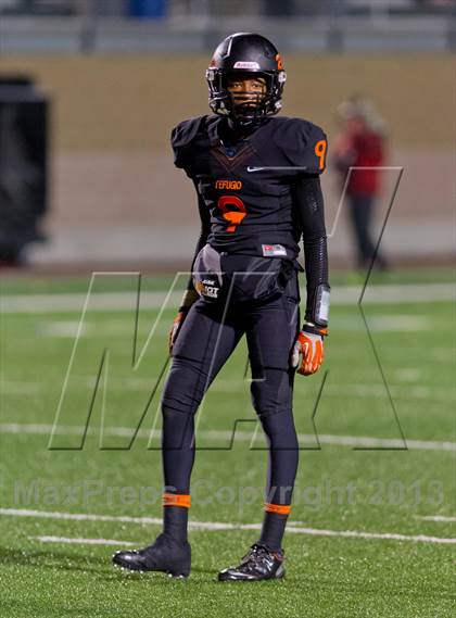 Thumbnail 2 in East Bernard vs. Refugio (UIL 2A Semifinal playoffs) photogallery.