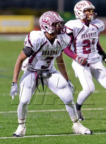 Thumbnail 2 in East Bernard vs. Refugio (UIL 2A Semifinal playoffs) photogallery.