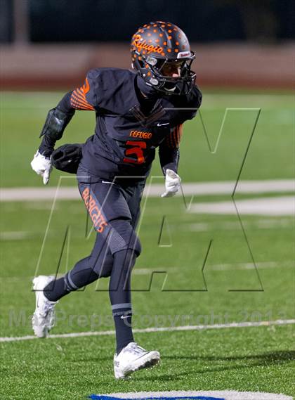 Thumbnail 3 in East Bernard vs. Refugio (UIL 2A Semifinal playoffs) photogallery.