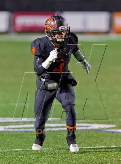 Thumbnail 1 in East Bernard vs. Refugio (UIL 2A Semifinal playoffs) photogallery.