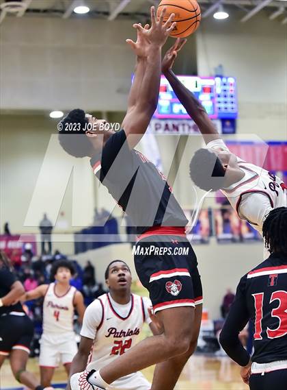 Thumbnail 3 in Trotwood-Madison @ Bob Jones photogallery.