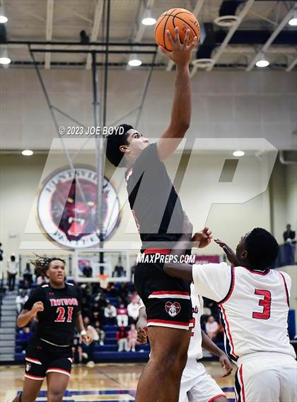 Thumbnail 3 in Trotwood-Madison @ Bob Jones photogallery.