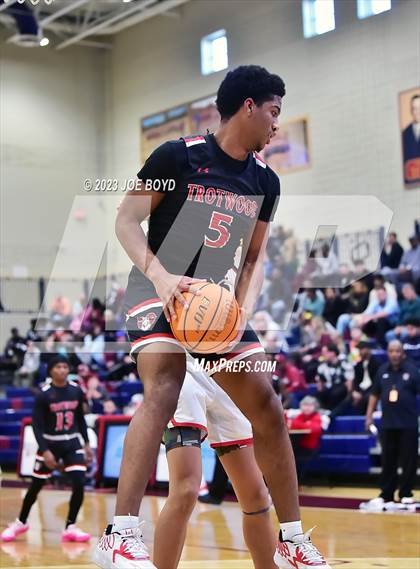 Thumbnail 3 in Trotwood-Madison @ Bob Jones photogallery.