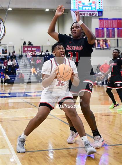 Thumbnail 2 in Trotwood-Madison @ Bob Jones photogallery.