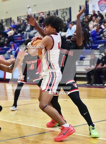 Thumbnail 2 in Trotwood-Madison @ Bob Jones photogallery.