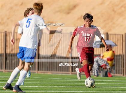 Thumbnail 2 in Elko vs Moapa Valley (JV Team Bulldog Invitational) photogallery.