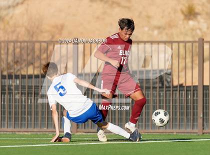 Thumbnail 3 in Elko vs Moapa Valley (JV Team Bulldog Invitational) photogallery.
