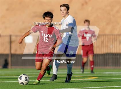 Thumbnail 2 in Elko vs Moapa Valley (JV Team Bulldog Invitational) photogallery.