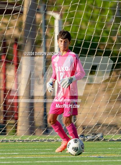 Thumbnail 2 in Elko vs Moapa Valley (JV Team Bulldog Invitational) photogallery.