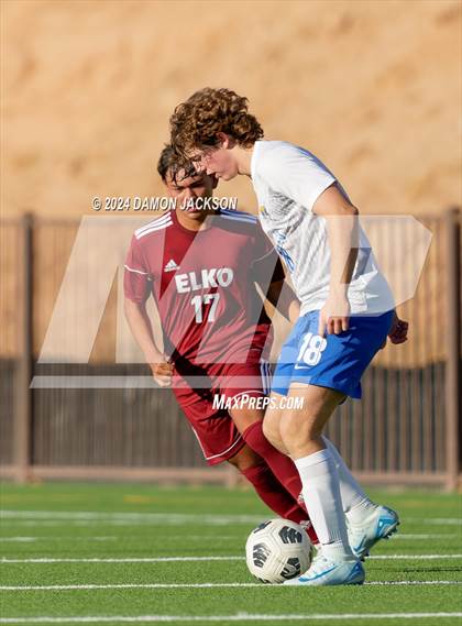 Thumbnail 1 in Elko vs Moapa Valley (JV Team Bulldog Invitational) photogallery.