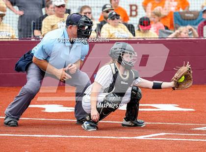 Thumbnail 3 in Whitesboro vs. Whitewright (UIL 3A Area Playoff) photogallery.