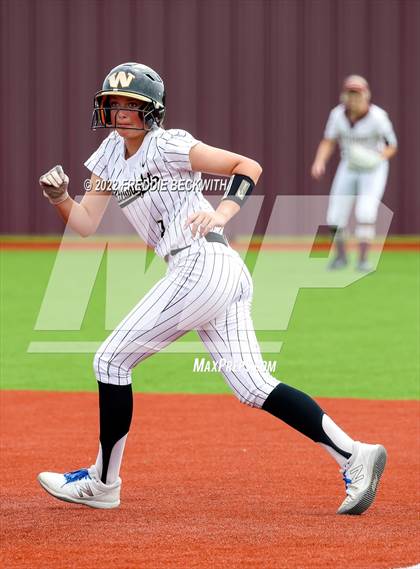 Thumbnail 1 in Whitesboro vs. Whitewright (UIL 3A Area Playoff) photogallery.