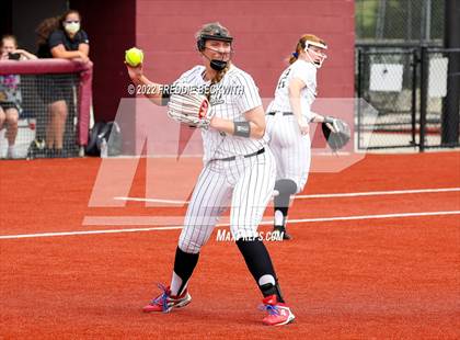 Thumbnail 1 in Whitesboro vs. Whitewright (UIL 3A Area Playoff) photogallery.