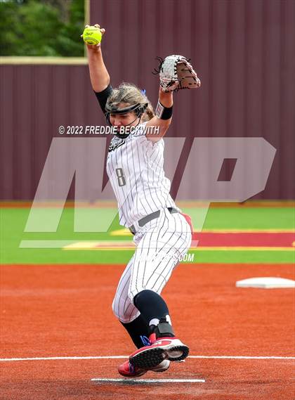 Thumbnail 3 in Whitesboro vs. Whitewright (UIL 3A Area Playoff) photogallery.