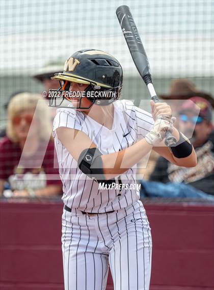Thumbnail 2 in Whitesboro vs. Whitewright (UIL 3A Area Playoff) photogallery.