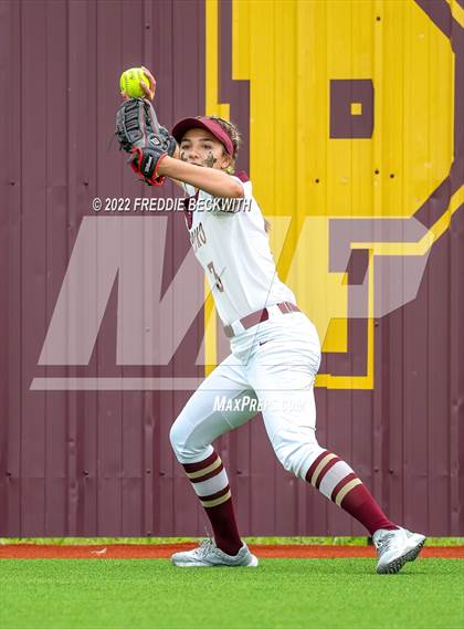 Thumbnail 2 in Whitesboro vs. Whitewright (UIL 3A Area Playoff) photogallery.