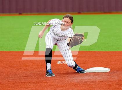 Thumbnail 3 in Whitesboro vs. Whitewright (UIL 3A Area Playoff) photogallery.