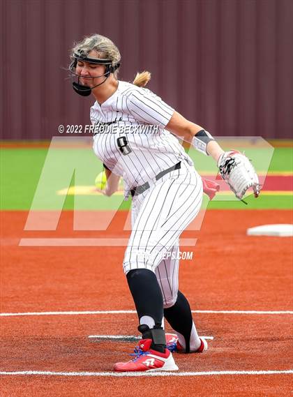 Thumbnail 3 in Whitesboro vs. Whitewright (UIL 3A Area Playoff) photogallery.