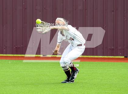 Thumbnail 2 in Whitesboro vs. Whitewright (UIL 3A Area Playoff) photogallery.