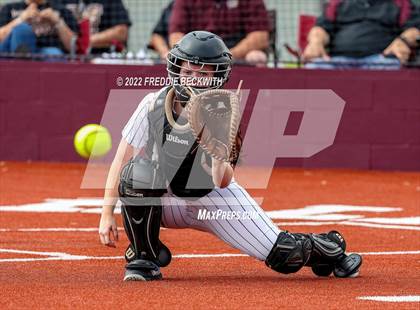 Thumbnail 2 in Whitesboro vs. Whitewright (UIL 3A Area Playoff) photogallery.