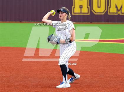 Thumbnail 3 in Whitesboro vs. Whitewright (UIL 3A Area Playoff) photogallery.