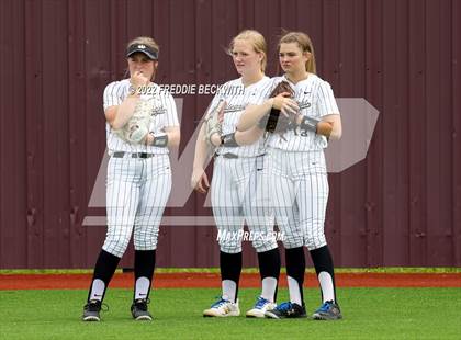 Thumbnail 2 in Whitesboro vs. Whitewright (UIL 3A Area Playoff) photogallery.