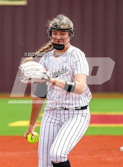 Thumbnail 2 in Whitesboro vs. Whitewright (UIL 3A Area Playoff) photogallery.