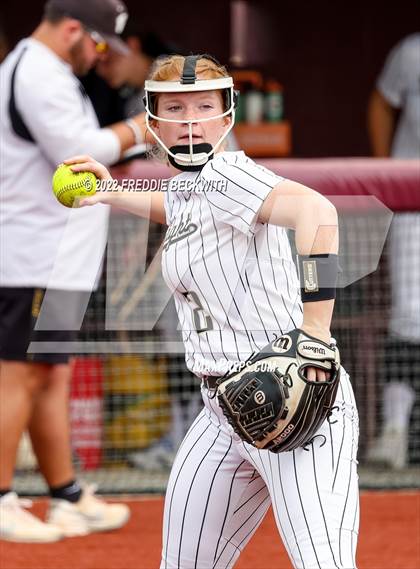 Thumbnail 1 in Whitesboro vs. Whitewright (UIL 3A Area Playoff) photogallery.
