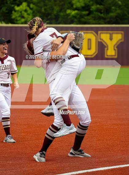 Thumbnail 3 in Whitesboro vs. Whitewright (UIL 3A Area Playoff) photogallery.