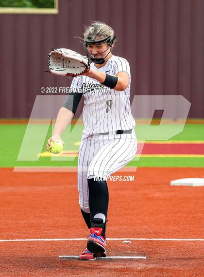 Thumbnail 1 in Whitesboro vs. Whitewright (UIL 3A Area Playoff) photogallery.