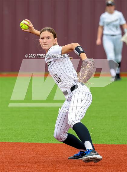 Thumbnail 2 in Whitesboro vs. Whitewright (UIL 3A Area Playoff) photogallery.