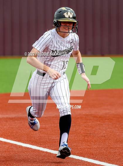 Thumbnail 3 in Whitesboro vs. Whitewright (UIL 3A Area Playoff) photogallery.