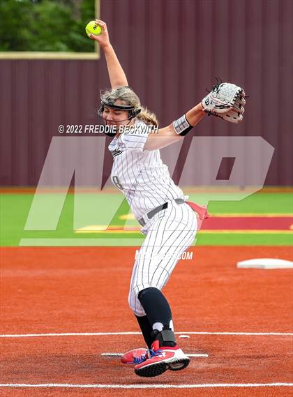 Thumbnail 2 in Whitesboro vs. Whitewright (UIL 3A Area Playoff) photogallery.