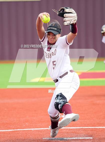 Thumbnail 2 in Whitesboro vs. Whitewright (UIL 3A Area Playoff) photogallery.