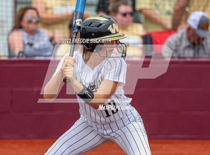 Thumbnail 3 in Whitesboro vs. Whitewright (UIL 3A Area Playoff) photogallery.