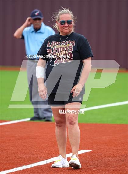 Thumbnail 3 in Whitesboro vs. Whitewright (UIL 3A Area Playoff) photogallery.