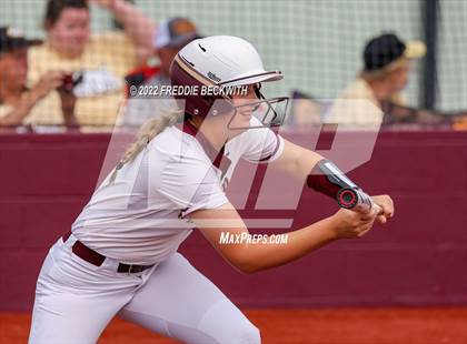 Thumbnail 3 in Whitesboro vs. Whitewright (UIL 3A Area Playoff) photogallery.