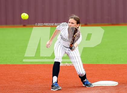 Thumbnail 2 in Whitesboro vs. Whitewright (UIL 3A Area Playoff) photogallery.