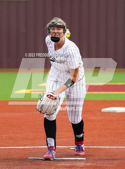 Thumbnail 1 in Whitesboro vs. Whitewright (UIL 3A Area Playoff) photogallery.