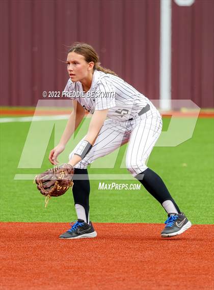 Thumbnail 1 in Whitesboro vs. Whitewright (UIL 3A Area Playoff) photogallery.
