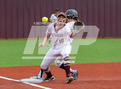 Thumbnail 2 in Whitesboro vs. Whitewright (UIL 3A Area Playoff) photogallery.