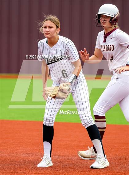 Thumbnail 3 in Whitesboro vs. Whitewright (UIL 3A Area Playoff) photogallery.