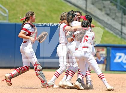 Thumbnail 3 in Neshannock vs. Conwell-Egan Catholic (PIAA 2A Championship) photogallery.