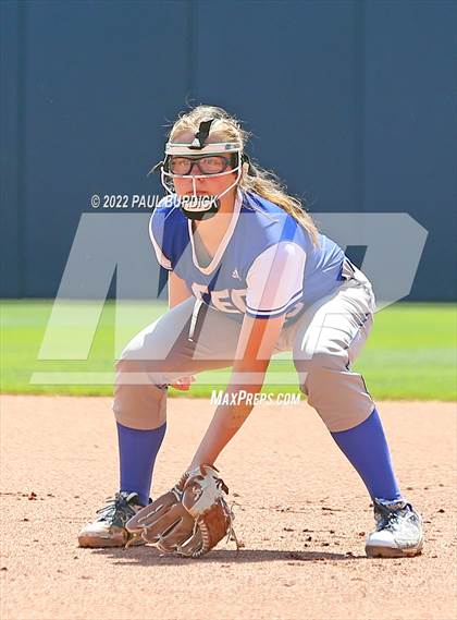 Thumbnail 1 in Neshannock vs. Conwell-Egan Catholic (PIAA 2A Championship) photogallery.