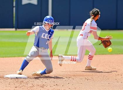 Thumbnail 1 in Neshannock vs. Conwell-Egan Catholic (PIAA 2A Championship) photogallery.