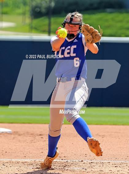 Thumbnail 2 in Neshannock vs. Conwell-Egan Catholic (PIAA 2A Championship) photogallery.