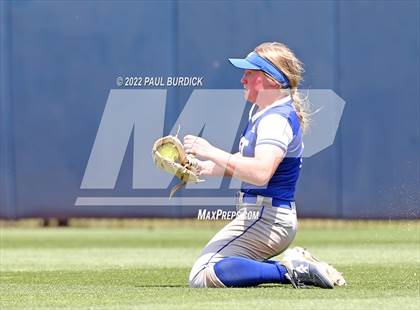Thumbnail 3 in Neshannock vs. Conwell-Egan Catholic (PIAA 2A Championship) photogallery.
