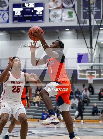 Thumbnail 2 in Lawrence North vs Gary West Side (Sneakers for Santa Shootout) photogallery.