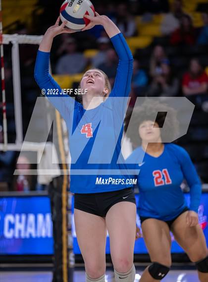 Thumbnail 1 in Charles J. Colgan vs. Alexandria City (VHSL Class 6 Final) photogallery.