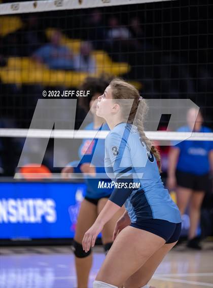 Thumbnail 2 in Charles J. Colgan vs. Alexandria City (VHSL Class 6 Final) photogallery.